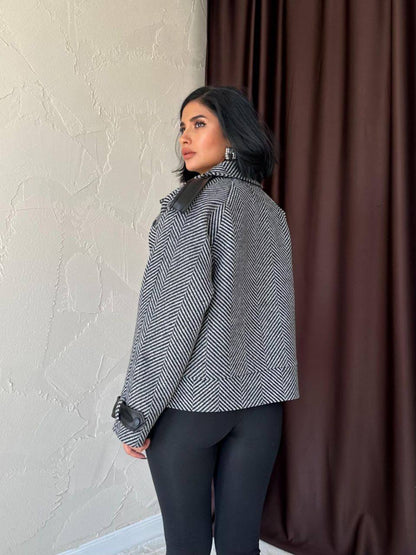 Herringbone patterned blazer